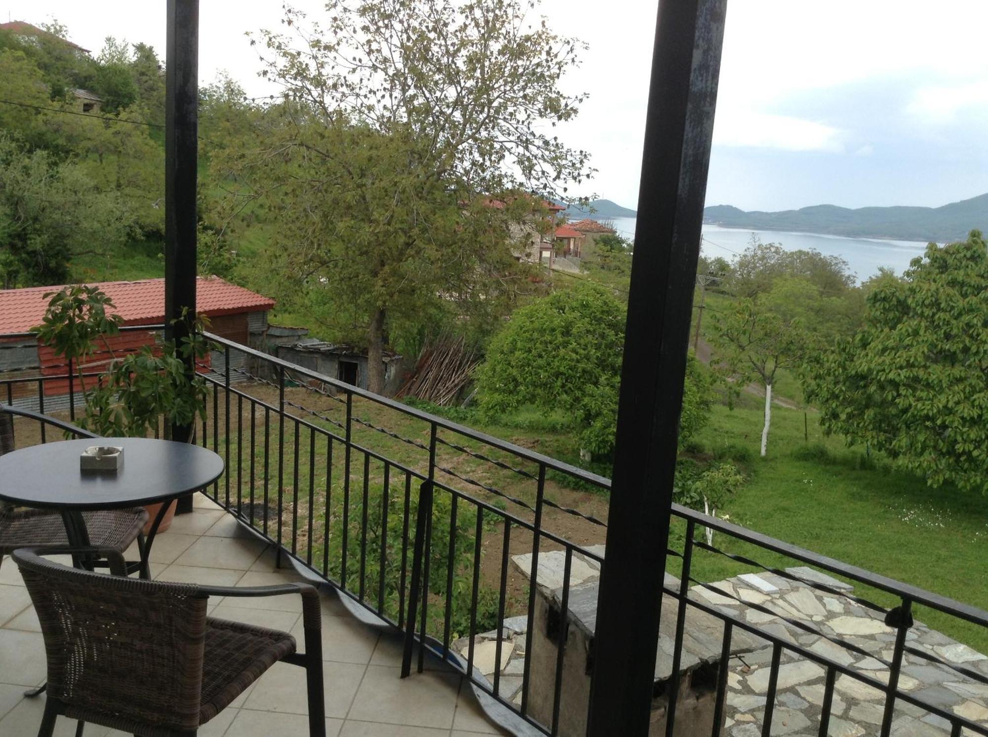 Guesthouse Lamprini Neo Chorio Esterno foto